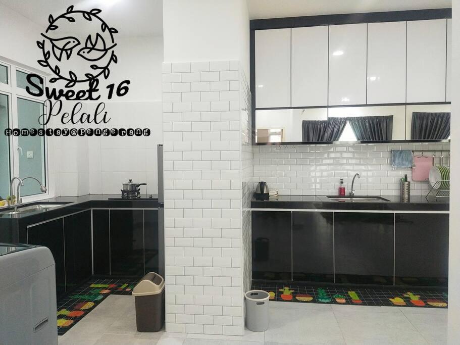 Sweet 16 Pelali Homestay 边佳兰 外观 照片