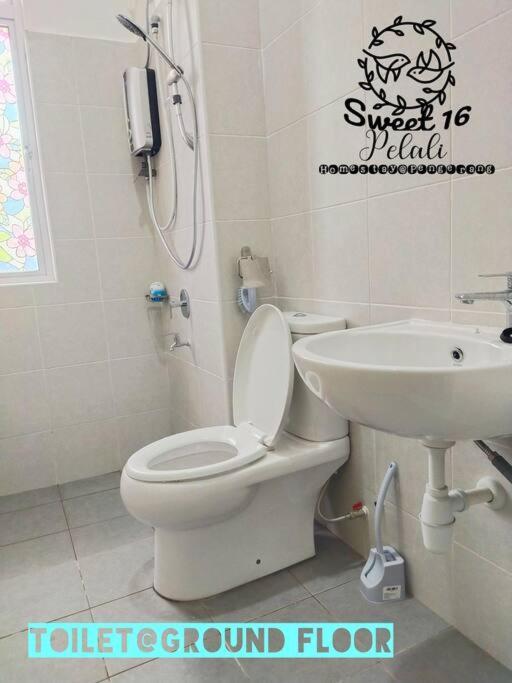 Sweet 16 Pelali Homestay 边佳兰 外观 照片
